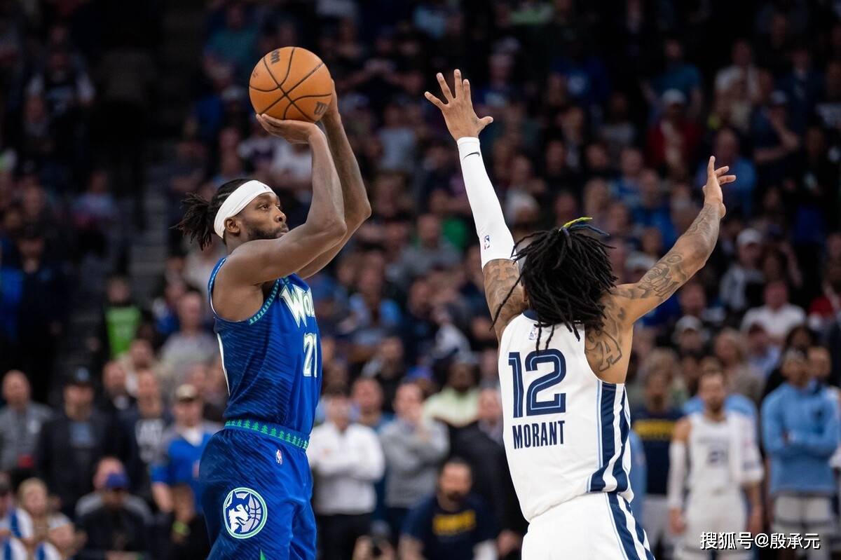 电竞社区-包含瓦伦西亚训练开放日；集结日手感冰凉引欢呼；CBA季后赛在即；年轻球员得到机会的词条